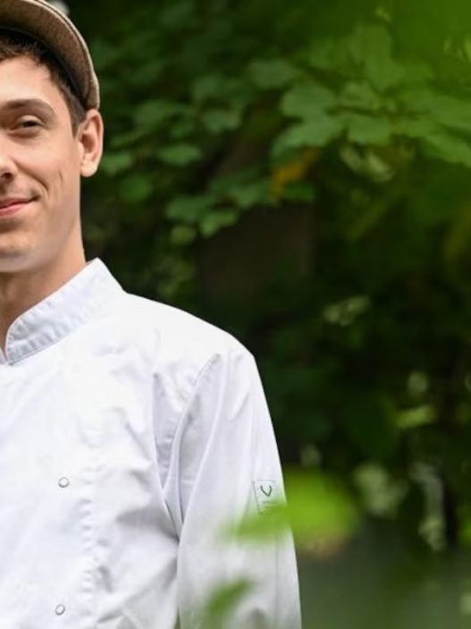 À La Table de Jeanne à Silly, noté 13/20 au Gault et Millau, le jeune chef défend une cuisine de terroir