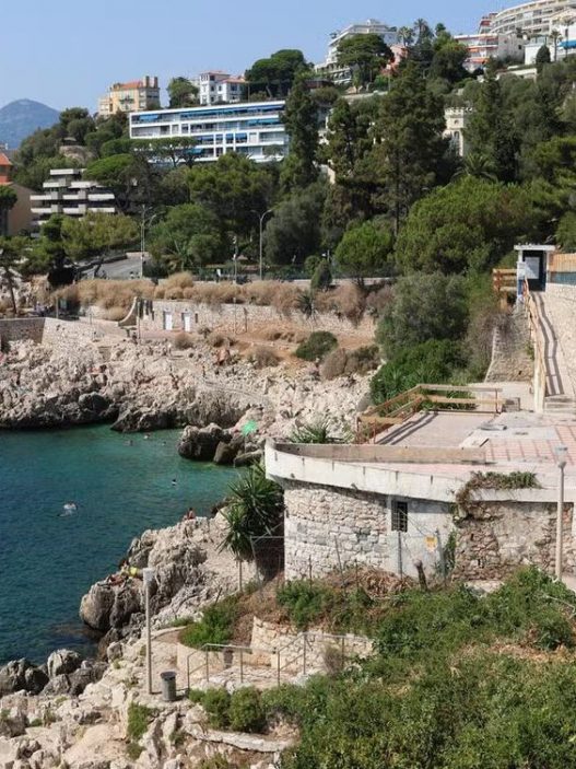 Date de réouverture, gérant, reconstruction à l’identique… On en sait plus sur la réouverture du « Coco Beach » qui avait brûlé à Nice il y a 10 ans. - Nice
