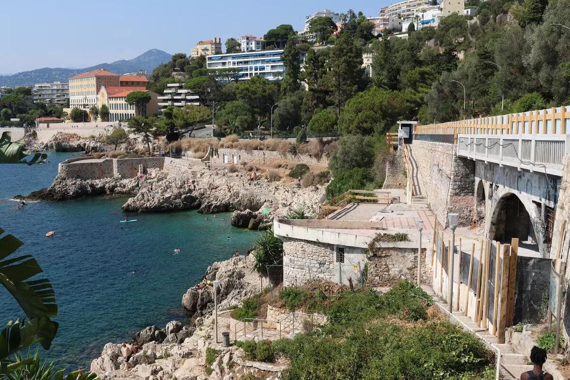 Date de réouverture, gérant, reconstruction à l’identique… On en sait plus sur la réouverture du « Coco Beach » qui avait brûlé à Nice il y a 10 ans. - Nice