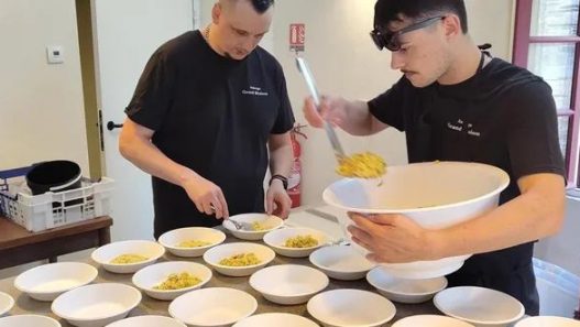 « On commence à nous appeler dès janvier » : en Centre Bretagne, ce chef étoilé a créé un repas convivial et festif
