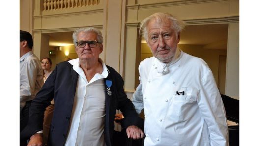 « Il a donné le goût du bon, du vrai » : le chef étoilé Christian Étienne promu officier de l’ordre national du Mérite