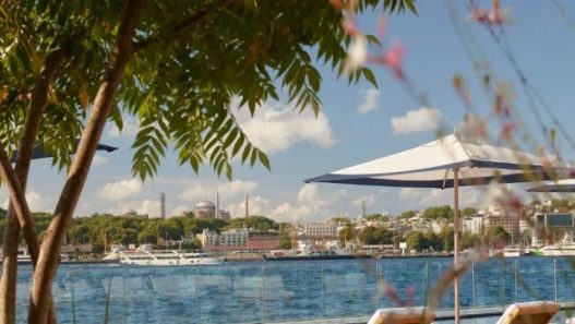 PARIS : Hôtellerie de luxe – The Peninsula Hotels distingué au classement The 50 Best Hotels 2026