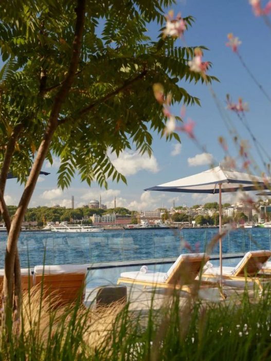 PARIS : Hôtellerie de luxe – The Peninsula Hotels distingué au classement The 50 Best Hotels 2026