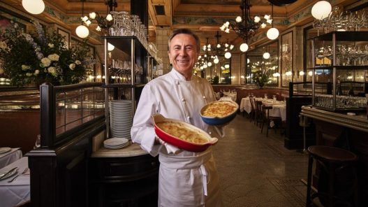 Véritable star à New York, le chef étoilé lyonnais Daniel Boulud dévoile ses endroits préférés à Lyon