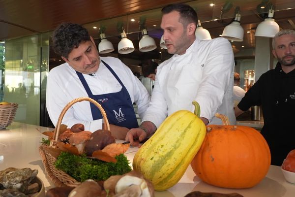 VIDEO. "Retrouvailles en cuisine" : de grands chefs du monde entier reviennent au Mirazur pour célébrer les 20 ans du restaurant 3 étoiles au Guide Michelin